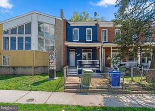 2605 W Cold Spring Ln in Baltimore, MD - Building Photo - Building Photo