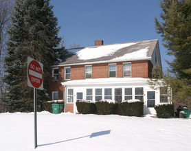 458-460 Cottage Grove Rd in Bloomfield, CT - Building Photo - Building Photo