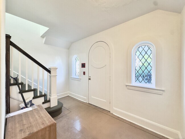 53 Treat Ave-Unit -3 in Stamford, CT - Building Photo - Building Photo