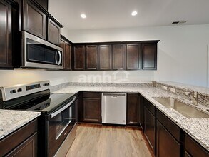 17920 16th Ave Ct E in Spanaway, WA - Building Photo - Building Photo