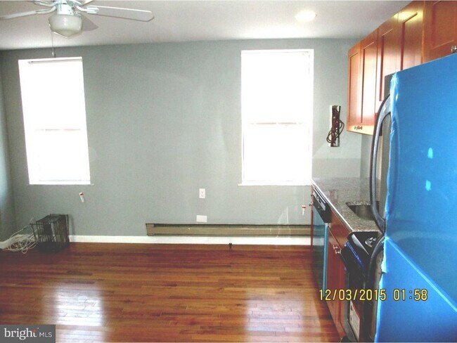 2124 S 15th St in Philadelphia, PA - Building Photo - Building Photo