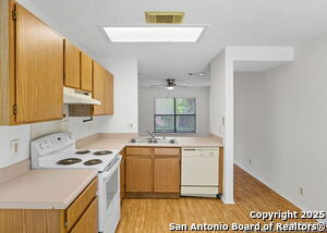 8939 Kenton Briar in San Antonio, TX - Building Photo - Building Photo