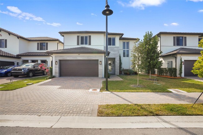 8110 NW 46th Terrace in Doral, FL - Building Photo - Building Photo