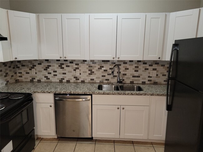 8320 Madera Rd