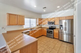 45081 W Paitilla Ln in Maricopa, AZ - Building Photo - Building Photo