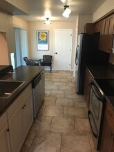 3330 Templeton Gap Rd in Colorado Springs, CO - Building Photo - Building Photo