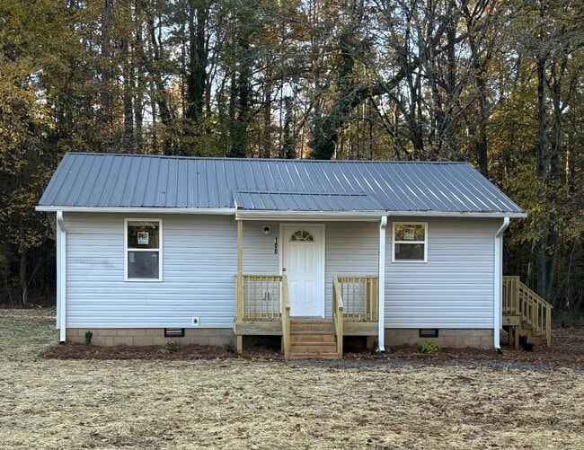 property at 100 Piney Cross Dr