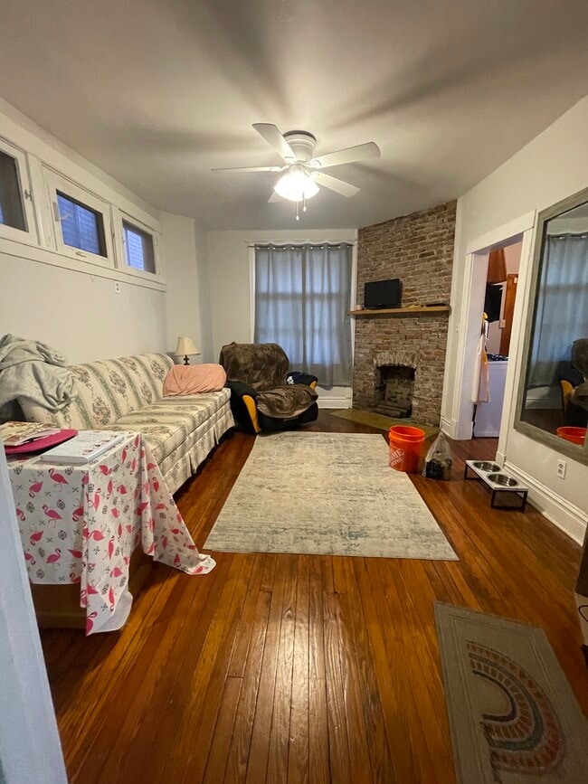 82 Estella Ave in Pittsburgh, PA - Building Photo - Building Photo