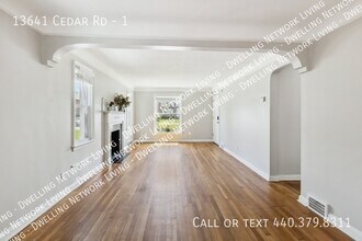 13641 Cedar Rd in University Heights, OH - Building Photo - Building Photo