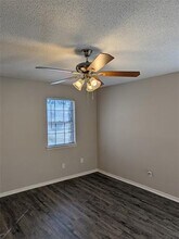 424 Langley Ave in Everman, TX - Building Photo - Building Photo