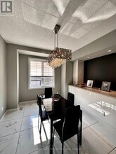72 York Rd in Guelph, ON - Building Photo - Building Photo