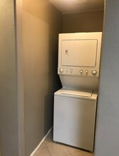 10063 Swimming Hole St in Las Vegas, NV - Building Photo - Building Photo