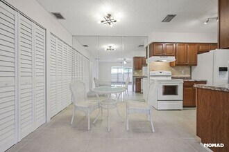 4067 NW Cinnamon Tree Cir in Jensen Beach, FL - Building Photo - Building Photo