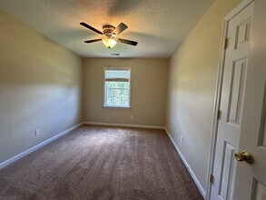 408 Southbridge Dr in Jacksonville, NC - Building Photo - Building Photo