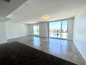 285 W 6th St in Los Angeles, CA - Building Photo - Building Photo
