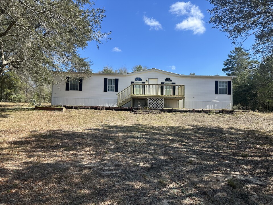 5019 Grassy Pond Rd in Chipley, FL - Building Photo