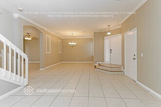 5138 Aurora Lake Cir in Greenacres, FL - Foto de edificio - Building Photo