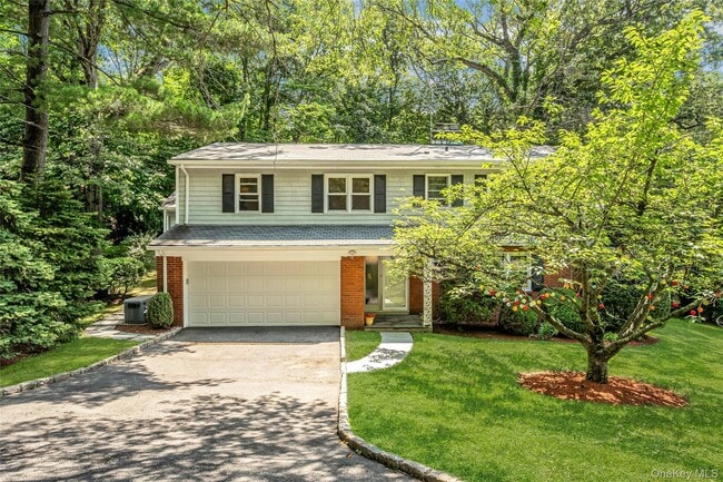 property at 9 Country Rd