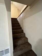 1090 SW 8th Ave in Albany, OR - Building Photo - Building Photo