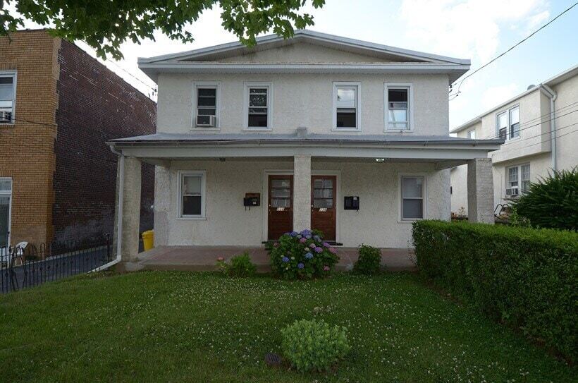 238 Delmont Ave, Unit 1st Floor in Ardmore, PA - Building Photo