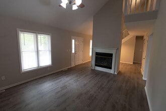 4836 Meadow Lark Ln in Columbia, MO - Building Photo - Building Photo