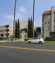 Wilshire Palace Apartments