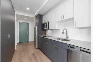 Paceline in Portland, OR - Building Photo