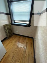 4019 W Irving Park Rd in Chicago, IL - Building Photo - Building Photo