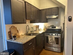 275 Rochelle Ave in Philadelphia, PA - Building Photo - Building Photo