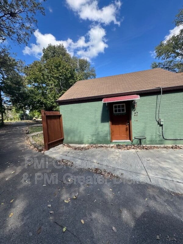1711 Golf St in Nashville, TN - Building Photo - Building Photo
