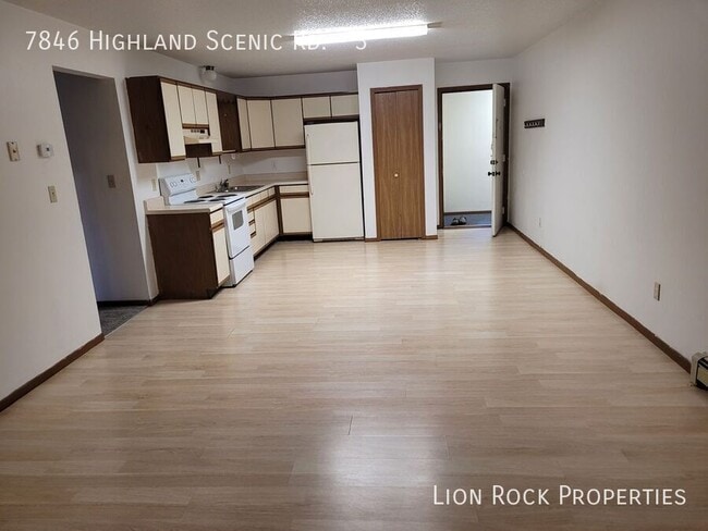 property at 7846 Highland Scenic Dr