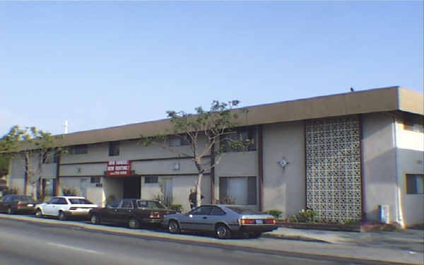 Carson Group Apartments in Carson, CA - Building Photo - Building Photo