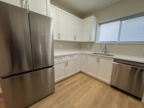 21292 123 Av in Maple Ridge, BC - Building Photo - Building Photo