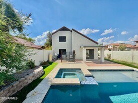 19511 N 76th Ave in Glendale, AZ - Building Photo