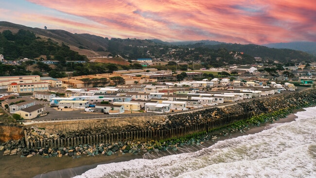 325 3rd Ave in Pacifica, CA - Building Photo - Building Photo