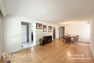 19 Windover Dr in Toronto, ON - Building Photo - Building Photo