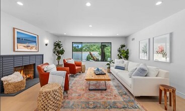 4515 Sugarhill Dr in Rolling Hills Estates, CA - Building Photo - Building Photo