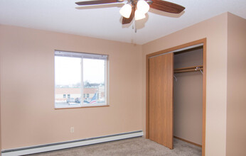 Bergeland Apartments Senior Community in Sioux Falls, SD - Building Photo - Building Photo