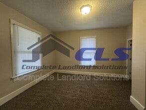 1106 S 11th 1/2 St in Terre Haute, IN - Building Photo - Building Photo