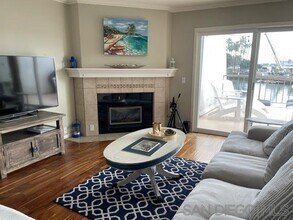 4 Antigua Ct in Coronado, CA - Building Photo - Building Photo