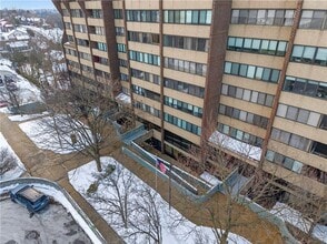 750 Washington Rd in Pittsburgh, PA - Building Photo - Building Photo