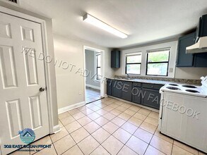 2974 Thomas St in Jacksonville, FL - Building Photo - Building Photo