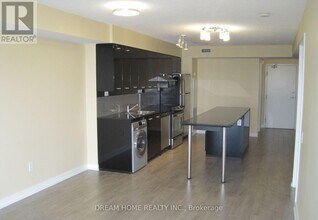 19 Singer Ct in Toronto, ON - Building Photo - Building Photo