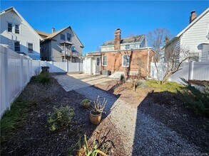 34 Woodland St in New Haven, CT - Foto de edificio - Building Photo