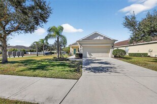 11609 Piedmont Park Crossing in Bradenton, FL - Building Photo