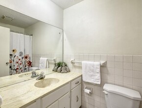 9400 Old Cedar Ave S in Bloomington, MN - Building Photo - Building Photo