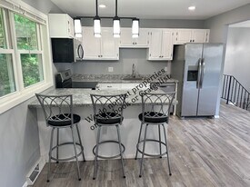 13 Pawling St in Menands, NY - Building Photo