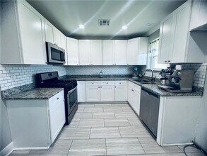 2610 Idaho Ave in Kenner, LA - Building Photo - Building Photo