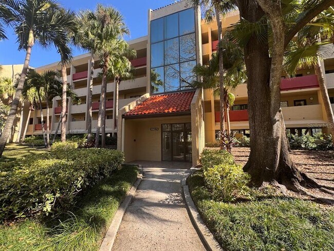 3062 Eastland Blvd in Clearwater, FL - Building Photo - Building Photo