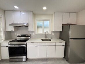 3243 Francis St-Unit -A (1 Bedroom) in Honolulu, HI - Building Photo - Building Photo